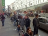 thumbs vs9gh iPad 2 Lines are Popping Up all Over The US