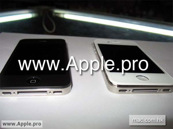 iphone 4 white color. iPhone 4G Gets a White Flavor