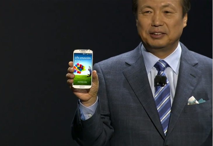 Samsung-Galaxy-S4-smartphone