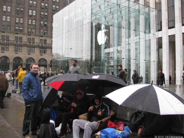 iPad 2 Lines are Popping Up all Over The US